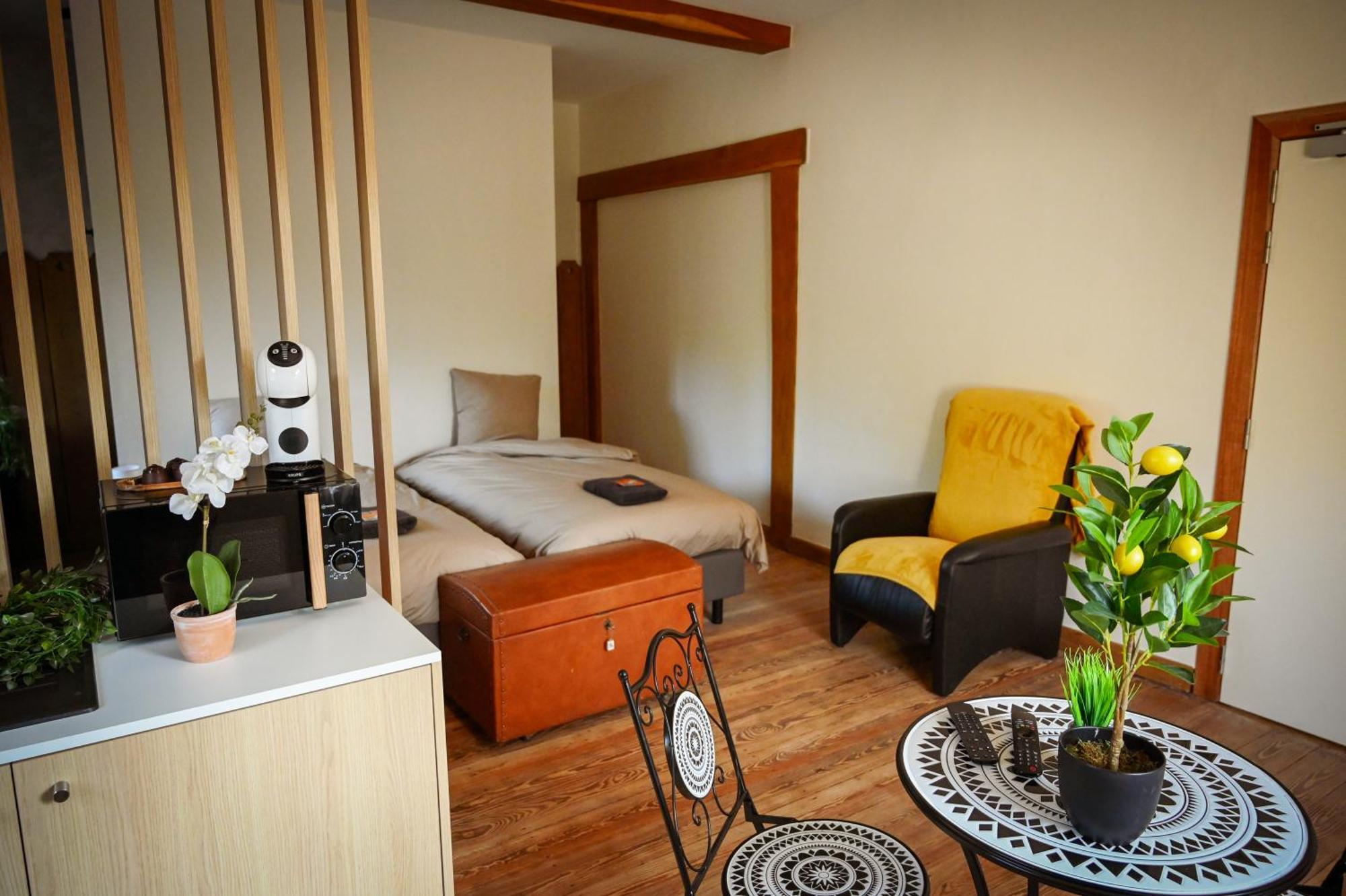 Open Source A L'Entree Du Circuit! Apartment Stavelot Phòng bức ảnh