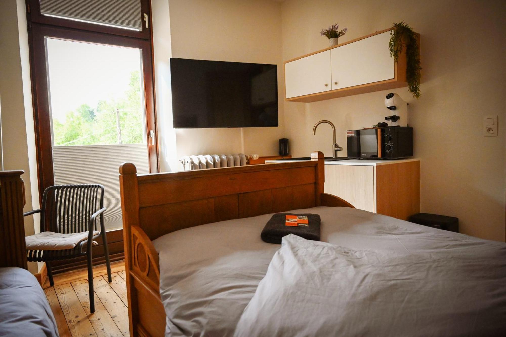 Open Source A L'Entree Du Circuit! Apartment Stavelot Phòng bức ảnh