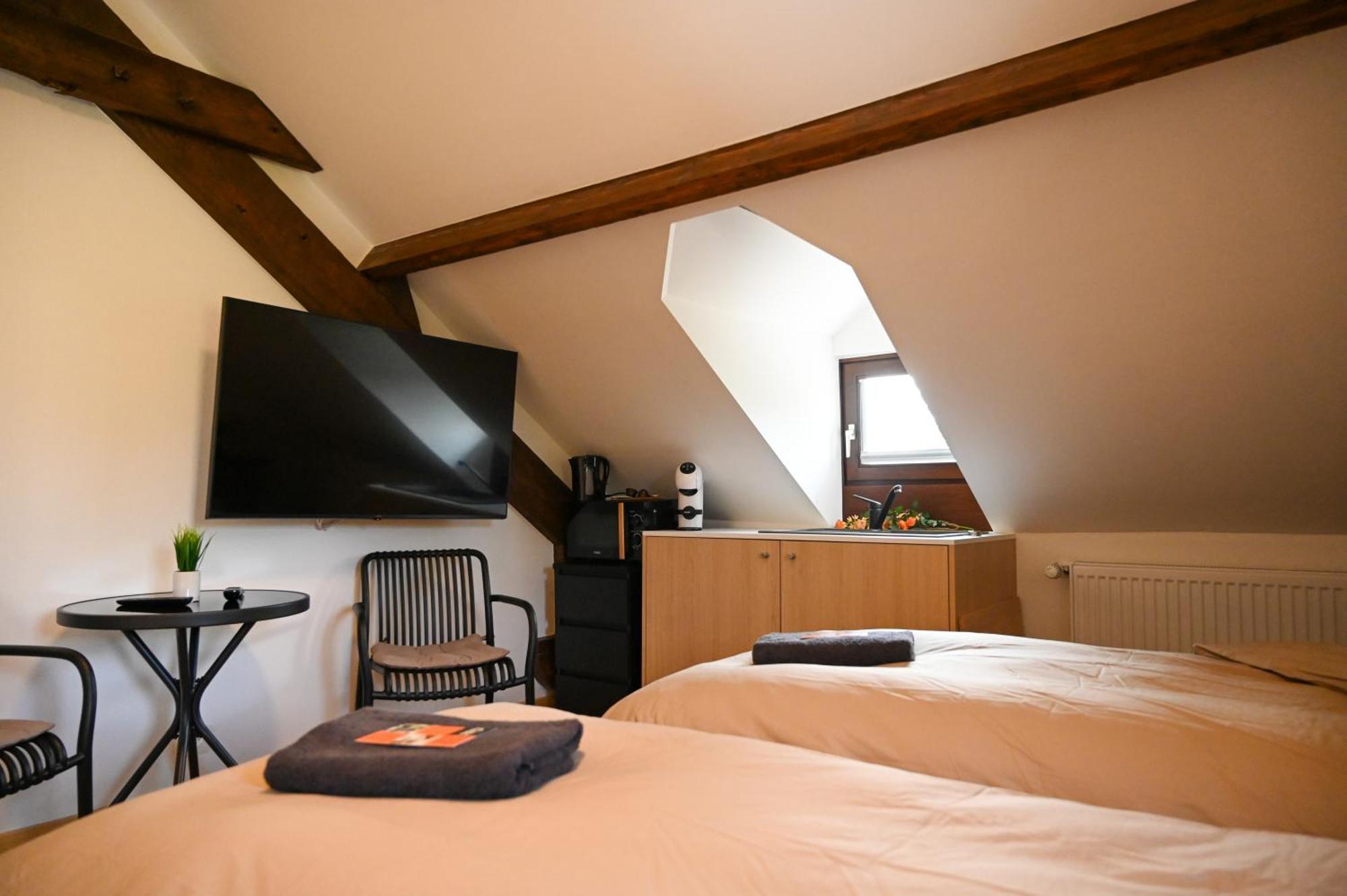 Open Source A L'Entree Du Circuit! Apartment Stavelot Phòng bức ảnh