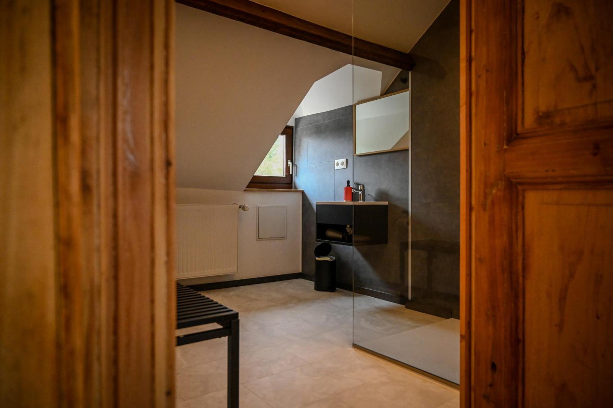 Open Source A L'Entree Du Circuit! Apartment Stavelot Phòng bức ảnh
