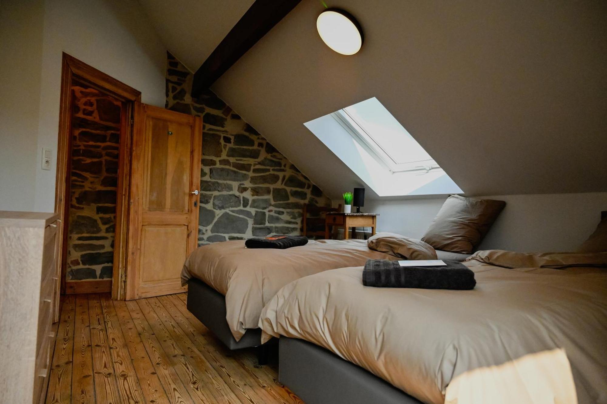 Open Source A L'Entree Du Circuit! Apartment Stavelot Phòng bức ảnh